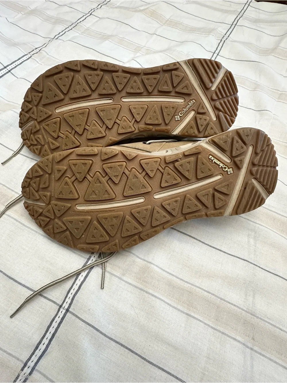 Columbia Men's Tan Moccasin-Style Boat Shoes Size 10